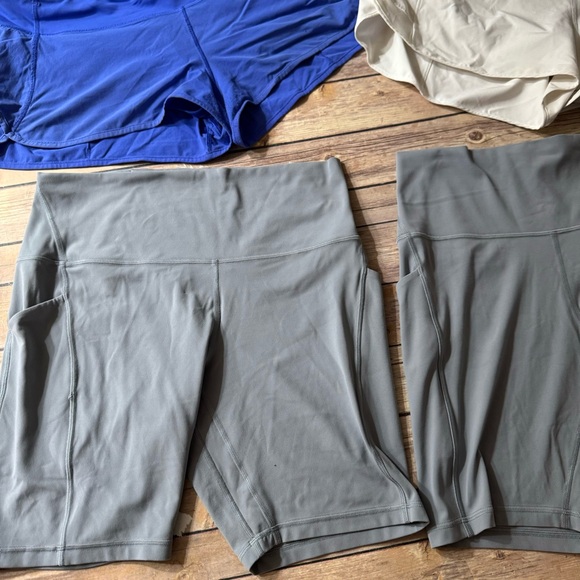 Lululemon shorts bundle size 12 - Picture 3 of 6
